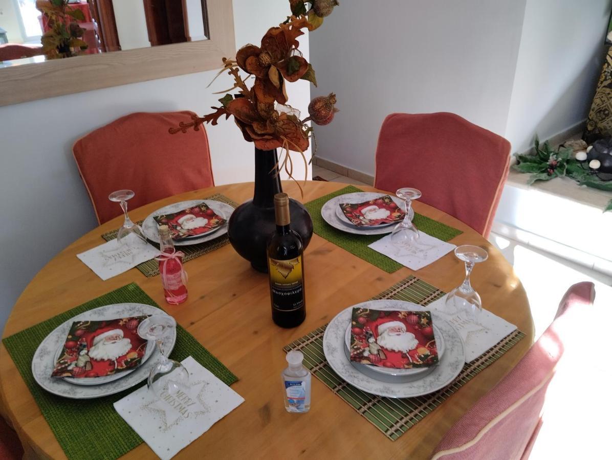 Πέτρινο Στη Θάλασσα Apartment Nafpaktos Bagian luar foto
