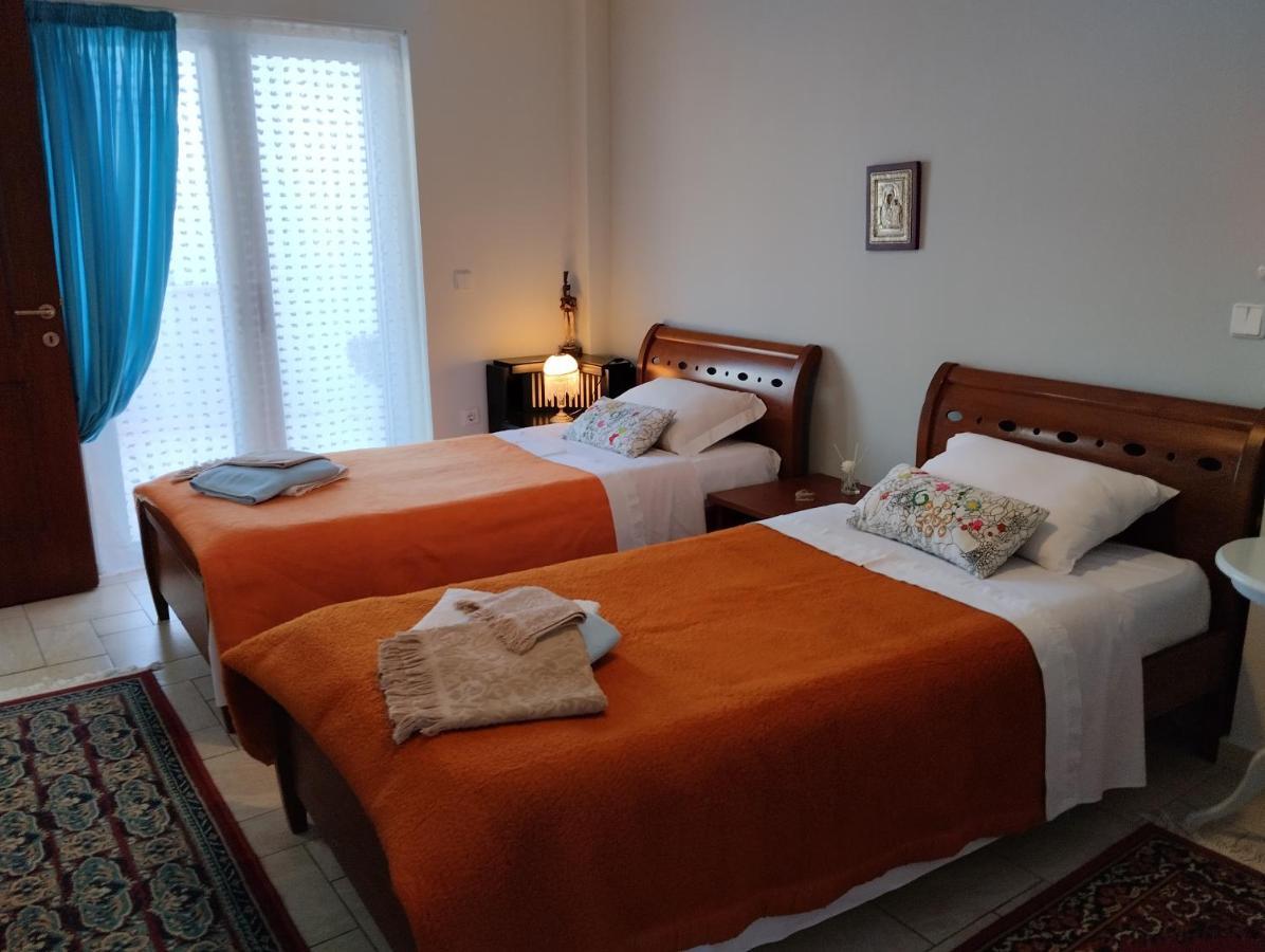 Πέτρινο Στη Θάλασσα Apartment Nafpaktos Bagian luar foto