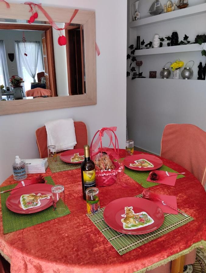 Πέτρινο Στη Θάλασσα Apartment Nafpaktos Bagian luar foto