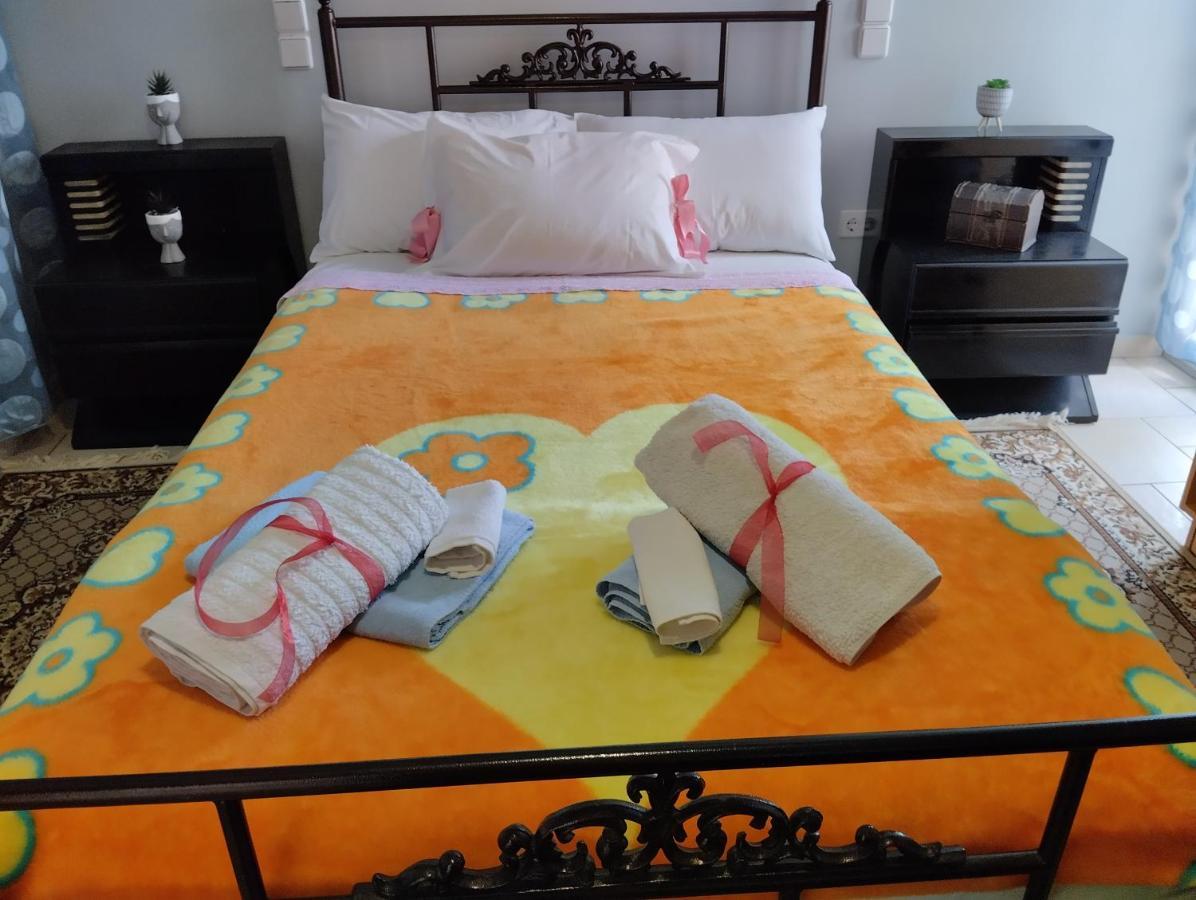Πέτρινο Στη Θάλασσα Apartment Nafpaktos Bagian luar foto